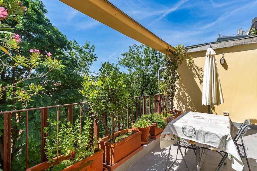 Duomo 15 Min -casa Silenziosa Con Terrazzo Appartement Milan